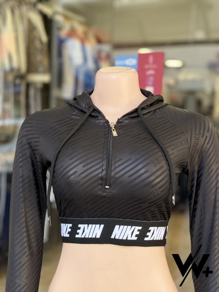 بلوزة Nike