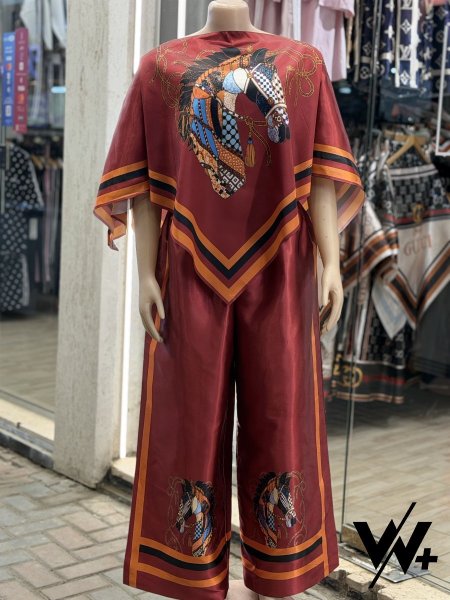 احمر